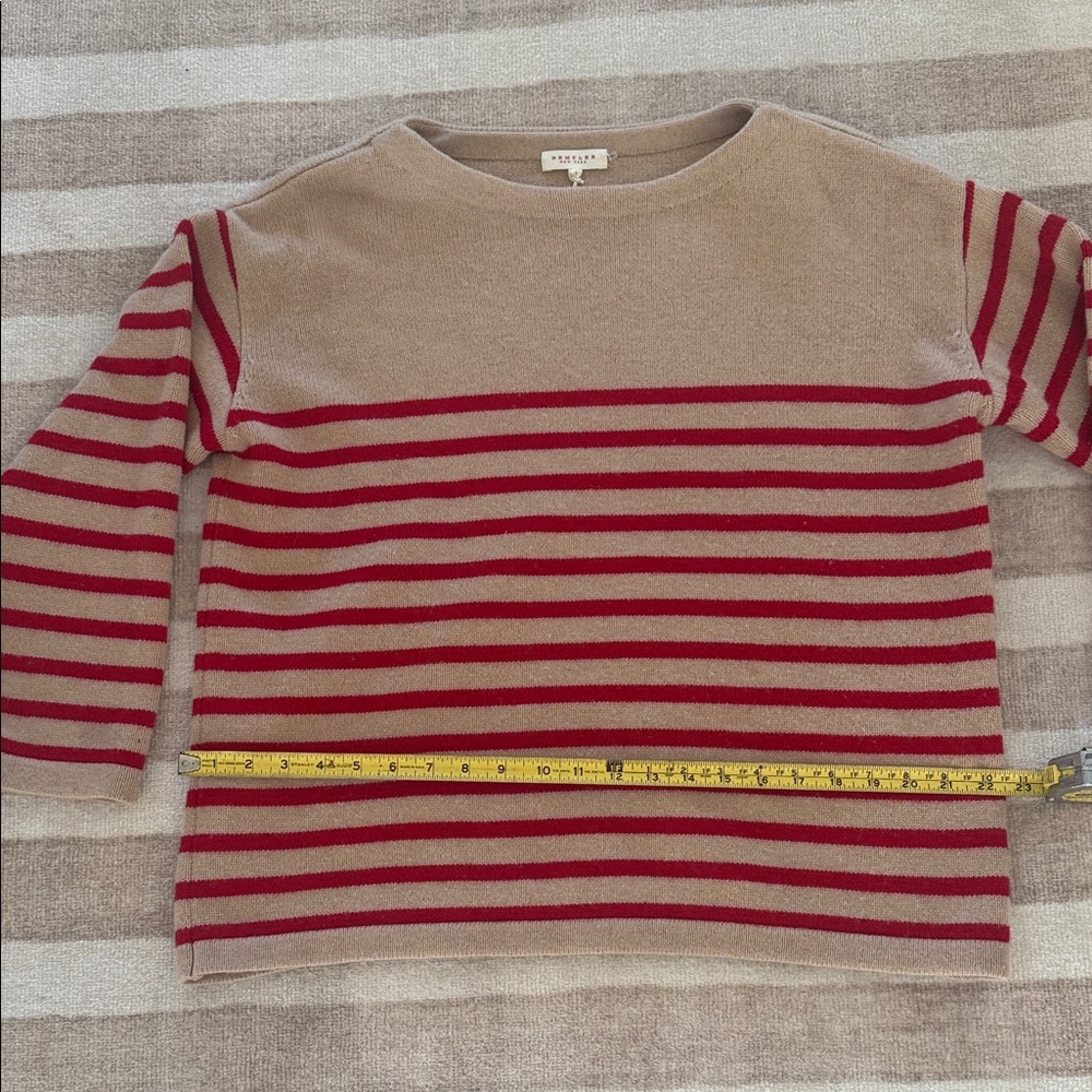 Elegant 💯 merino wool Beige and Red Striped Women's Sweater - Picture 2 of 7